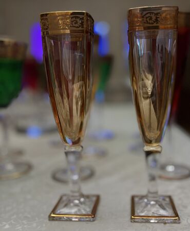 Qədəhlər: Qədəhlər — 9