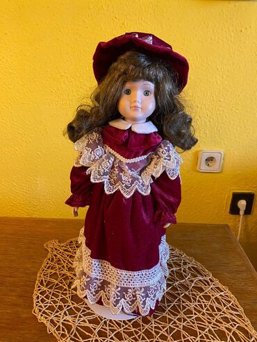 Figurice i makete: Kolekcija porcelanskih lutki – set od 3 komada - Lutka 1: Visoka — 2