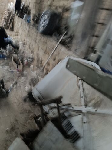 Digər avtomobil ehtiyat hissələri: Avtomobil ehtiyat hissələri – müxtəlif detallar - Kuzov detalları — 17