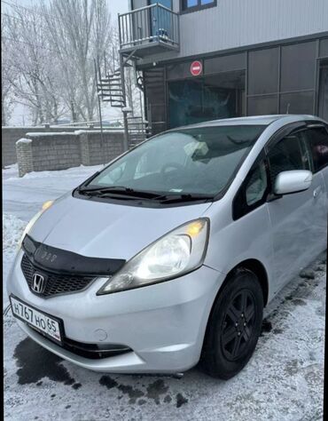 Honda: Honda Fit: 2010 г., 1.3 л, Автомат, Бензин, Хэтчбэк