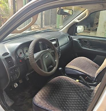 maveric: Ford Maverick: 2003 г., 2 л, Механика, Бензин, Универсал — 6