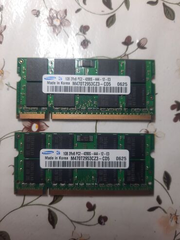 samsung 2gb 1rx8 pc3 ram 10600u 09 11 a1: Operativ yaddaş (RAM) Samsung, 2 GB, < 1333 Mhz, DDR2, Noutbuk üçün, İşlənmiş