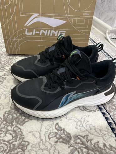 фирменные кроссовки: Кроссовки Li-Ning - Бренд: Li-Ning (коробка в комплекте) - Цвет