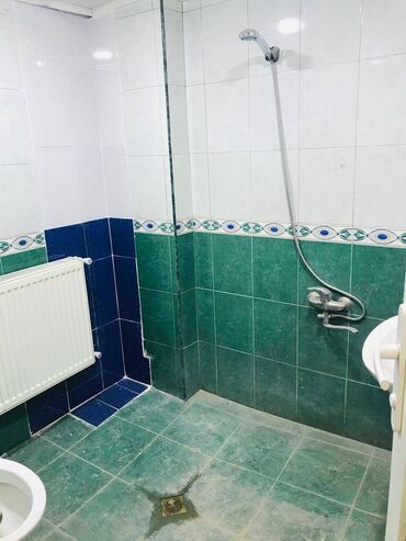 Həyət evləri və villaların satışı: 3 otaqlı, 92 kv. m, Orta təmir — 8