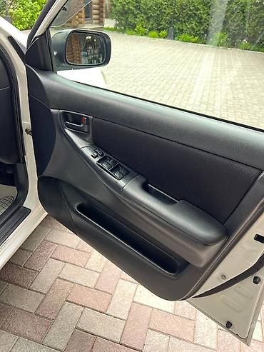 discovery 3: Toyota Corolla: 2002 г., Универсал — 9