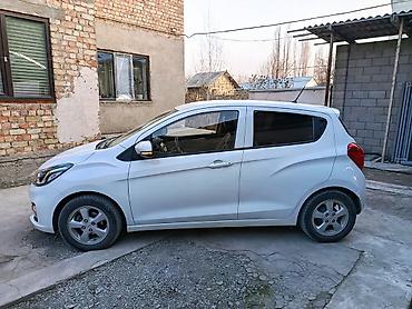 Chevrolet: Chevrolet Spark: 2018 г., 1 л, Вариатор, Бензин, Хэтчбэк — 3