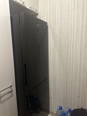 akumlyator islenmis: İşlənmiş 1 qapılı Lotus Soyuducu Satılır, rəng - Qara
