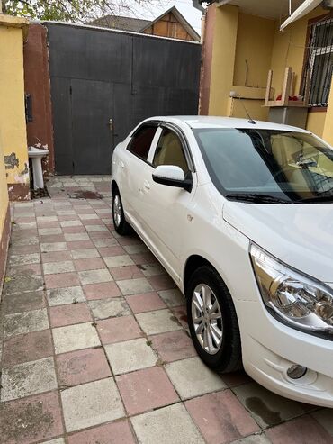 Chevrolet: Chevrolet Cobalt: 1.5 l | 2024 il 82000 km Sedan — 7