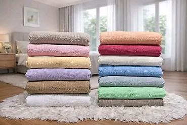 case u maxiju: Set luksuznih peškira za kupatilo – više boja Dimenzije 200x200 - — 2