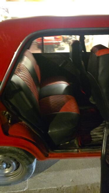 VAZ (LADA): VAZ 2106, klassik sedan Xüsusiyyətlər: - Kuzov: 4 qapılı sedan — 5