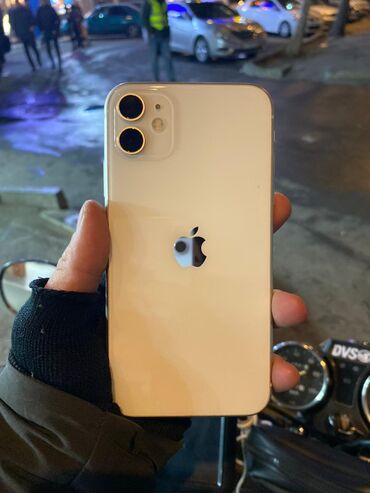 Apple iPhone: IPhone 11, 64 GB, Ağ, Zəmanət, Simsiz şarj, Face ID