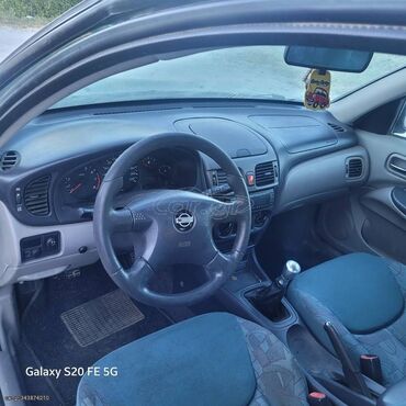 Nissan: Nissan Almera: 1.5 l. | 2002 έ. Χάτσμπακ