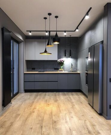 Потолочные работы: Монтаж потолков, Монтаж потолочных плинтусов Больше 6 лет опыта — 10