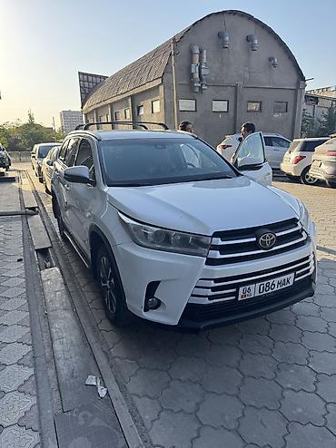 тайота хейлендер: Toyota Highlander: 2018 г., Автомат, Бензин, Кроссовер — 1