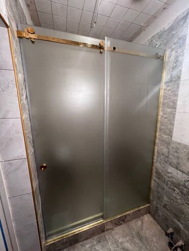 Душевые перегородки и ограждения: Душевая кабина с раздвижными дверями и матовым стеклом. Оснащена at lalafo.kg — 6 Душевые перегородки и ограждения: Душевая кабина с раздвижными дверями и матовым стеклом. Оснащена — 6