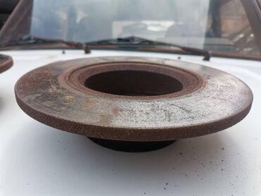 Auto delovi: Disk prednjih kocnica Lada 7 Riva 3,4. Polovno, ocuvano, kao novo — 13
