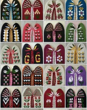 Dəstlər: Məhsul: Əl işi toxunma dəsti və naxışlı corab/başmaqlar Təsvir: - — 2