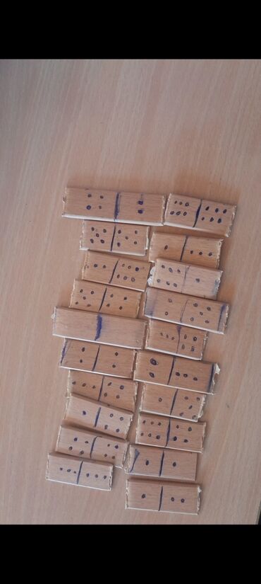 Masaüstü Oyunlar: Əl işi domino 5 manat