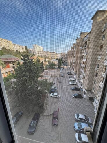 Köhnə tikili: Bakı, 2 otaqlı, Köhnə tikili, m. Həzi Aslanov, 60 kv. m — 17