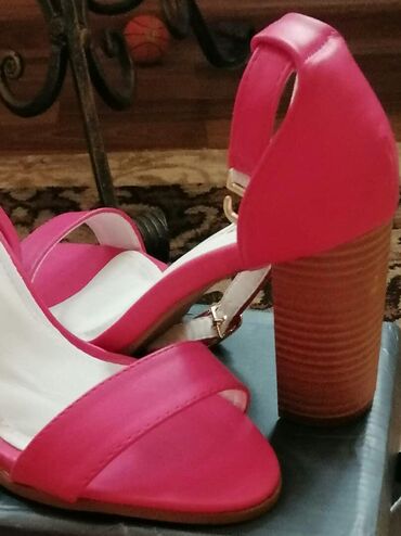 босоножки для девочек: Туфли 36, цвет - Розовый