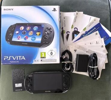 PS Vita (Sony Playstation Vita): Prodajem Sony Playstation VITA konzolu. Model 1004 sa odlicnim OLED — 1