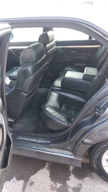 BMW: BMW 740: 4.4 l | 1998 il Sedan — 6