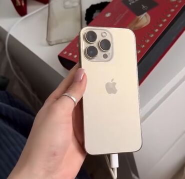 Apple iPhone: IPhone 13 Pro, Б/у, 256 ГБ, Золотой, Кабель, Коробка, 77 %