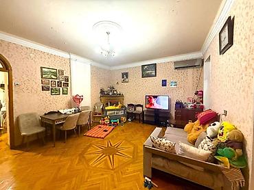 xalqlar dostluğu ev: Bakı, Bakıxanov qəs., 3 otaqlı, Köhnə tikili, 70 kv. m — 2