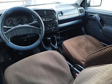 крыло на венту: Volkswagen Vento: 1993 г., 1.8 л, Механика, Бензин, Седан — 7