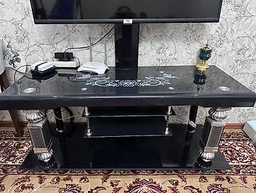 столики для кофе: Журнальный/TV‑столик из закалённого стекла с декоративными опорами - — 2