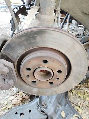 pezo 1: PREDNJI DISKOVI ZA VOLKSWAGEN GOLF 4 | Prednji diskovi Golf 4 Ostali — 4