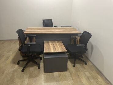 abedni dest: Ofis mebeli 600azn kreslo əlavə 60azn Qeyd:*Təzədir* 1həftə əvvəl