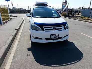 машины по дешевке: Toyota Ipsum: 2002 г., 2.4 л, Автомат, Бензин, Минивэн — 5