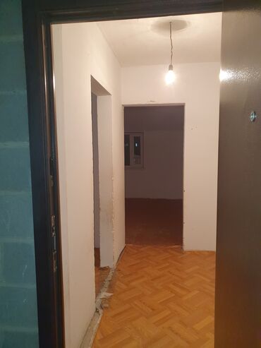 джалал абад квартиры: 30 м², Без мебели