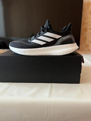 Kişi ayaqqabıları: Adidas Pureboost 5 qaçış ayaqqabısı - Model: Pureboost 5 (etiket və — 2