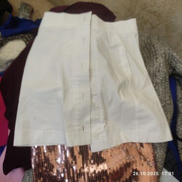 Другая женская одежда: Набор женской одежды (4 предмета) 1) Удлинённый жилет без рукавов - — 4