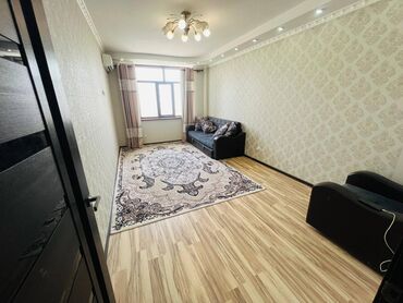 суточная квартира в джалалабаде: 1 бөлмө, Кыймылсыз мүлк агенттиги, Чогуу жашоосу жок, Толугу менен эмереги бар, Жарым -жартылай эмереги бар