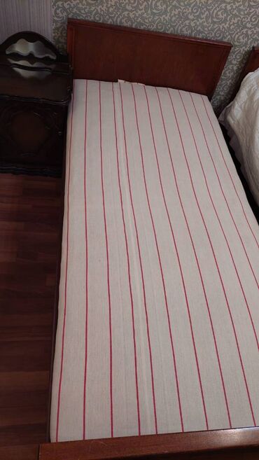 Çarpayılar: Təknəfərlik çarpayı, Bazasız, Matras ilə, Rumıniya -da lalafo.az — 7 Çarpayılar: Təknəfərlik çarpayı, Bazasız, Matras ilə, Rumıniya — 7