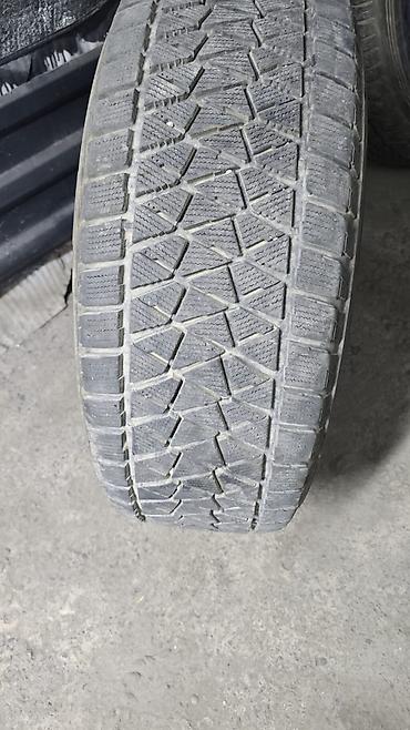 vossen diska: Зимнее колесо в сборе для Toyota. - Шина: Bridgestone Blizzak DM‑V2 — 4
