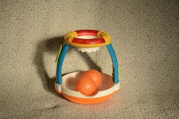 5 лет: Игрушка баскетбол для малышей. Кольцо + 2 мяча с музыкой и лампочками