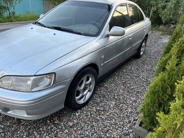 Honda: Honda Accord: 1999 г., 2 л, Механика, Бензин, Седан