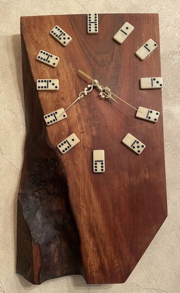 декор дерево: Часы домино,чистое ореховое дерево Покупал за 350 азн Продаю за 150