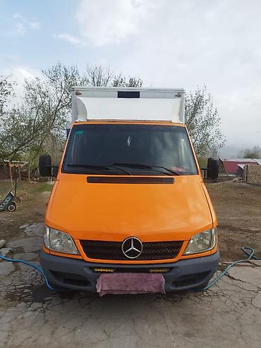 sprinter 2 2: Грузовой фургон Mercedes-Benz Sprinter Бутика 2х скат об2/2 год 2004 — 1