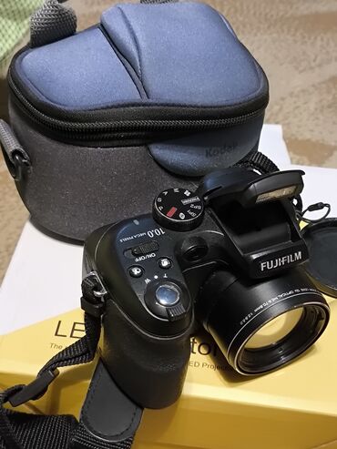 фото на документы: Фотоаппарат Fiji finenepix S1000fd Б.у. состояние идеальное. В