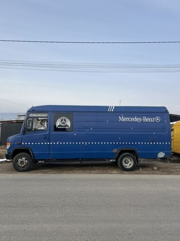перевозной дом: Жүк ташуучу унаа, Mercedes-Benz