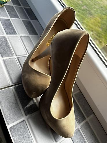 obuca ruma: Elegantne ženske salonke sa visokom štiklom Piše veličina 37 ali — 1