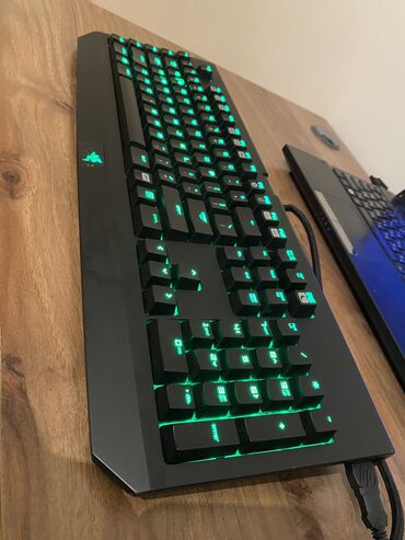 Klaviaturalar: Razer keyboard RZ03-0038 2014.
Gaming keyboard 
normal vəzziyətdədir