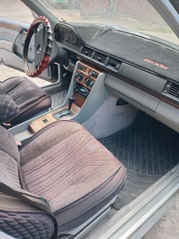 Mercedes-Benz: Mercedes-Benz W124: 1990 г., 2.3 л, Автомат, Бензин, Седан — 6