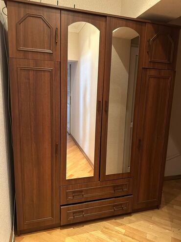 İşlənmiş, 4 qapılı Düz dolab, Qarderob, paltar dolabı