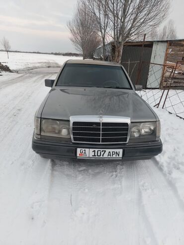 урулган машиналар: Mercedes-Benz W124: 1991 г., 3 л, Механика, Бензин, Седан